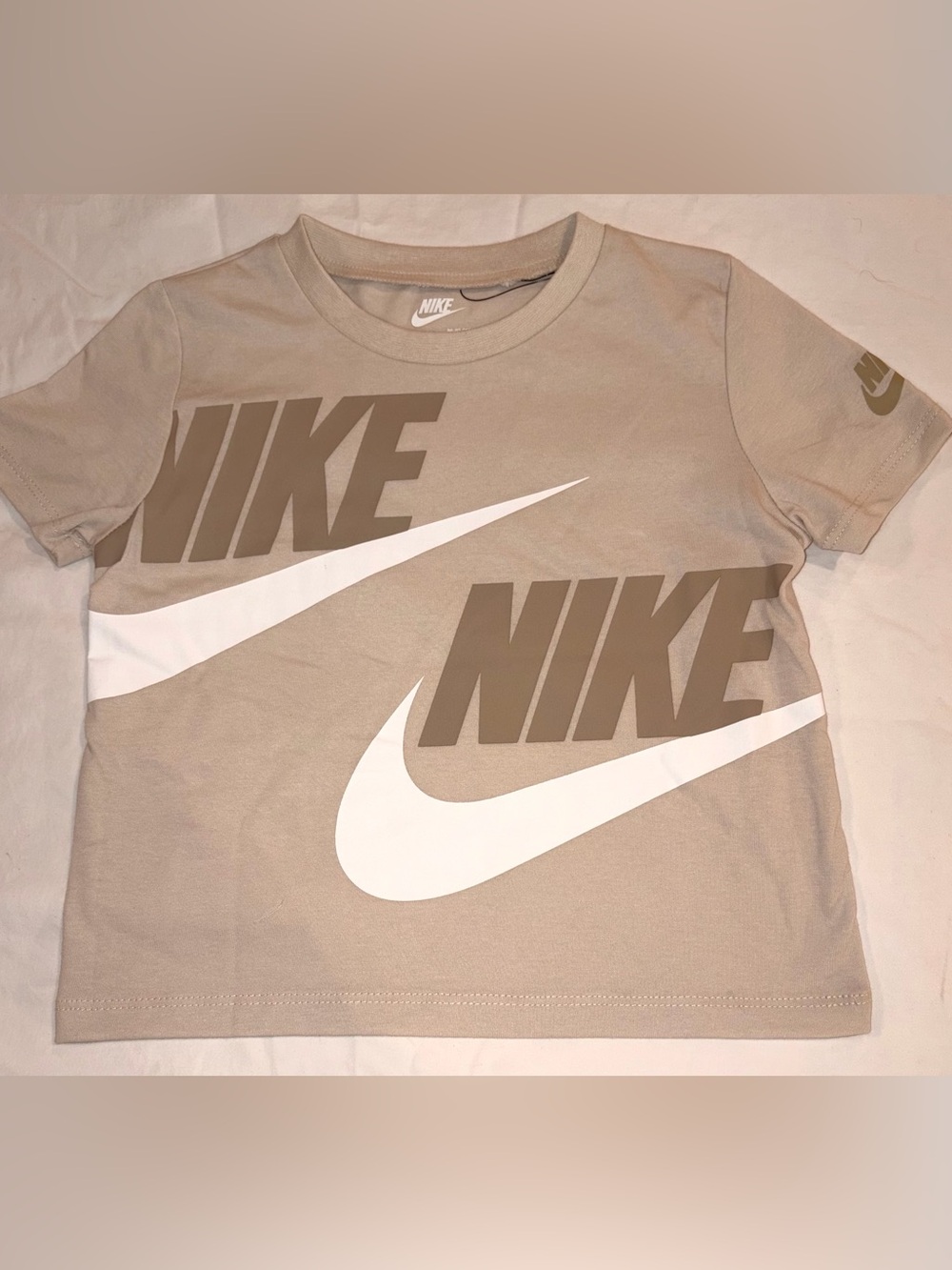 Nike Baby 2-pice outfit in Parachute Beige Sz 24 months NWT